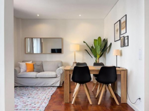 Olaias Lisbon 2 bed near Metro 2